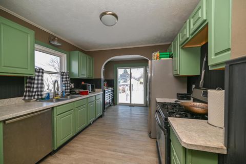 Tiny photo for 278 Spencer Street, Marion, OH 43302 (MLS # 226000513)