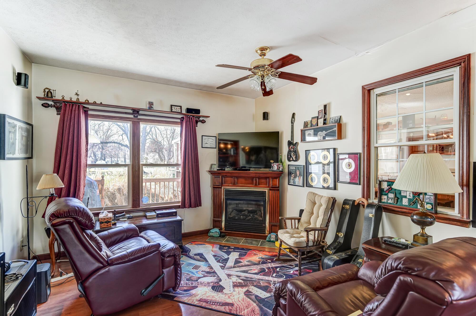 515 W Possum Road, Springfield, Ohio image 20