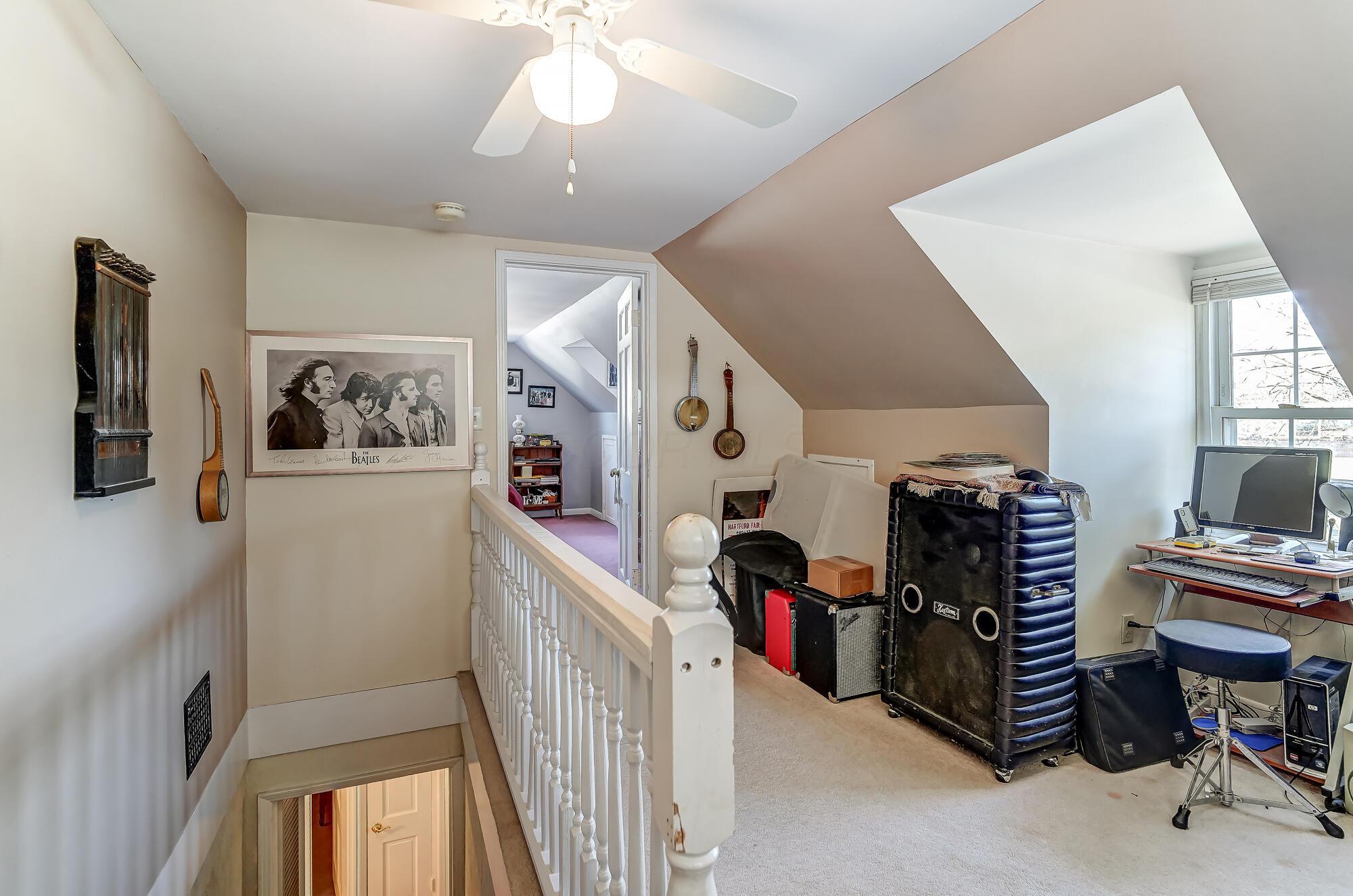 515 W Possum Road, Springfield, Ohio image 32