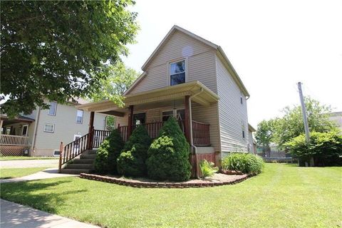 Photo of 204 E Spring Avenue, Bellefontaine, OH 43311 (MLS # 225041990)