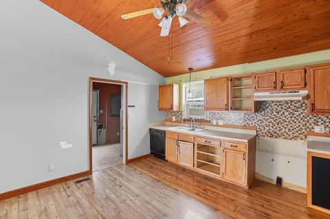 Tiny photo for 219 Sycamore Street, Washington Court House, OH 43160 (MLS # 225037659)