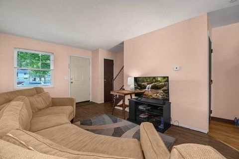 Tiny photo for 5690 Beechcroft Road B #B, Columbus, OH 43229 (MLS # 226023986)