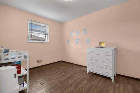 Tiny photo for 5690 Beechcroft Road B #B, Columbus, OH 43229 (MLS # 226023986)
