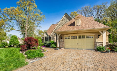 Photo of 746 Matthews Brook Lane, Powell, OH 43065 (MLS # 226035118)