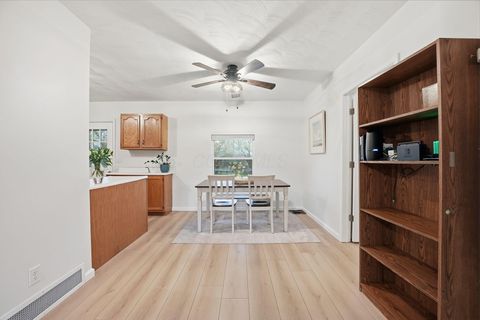 Tiny photo for 5607 Babbitt Road, New Albany, OH 43054 (MLS # 226007298)