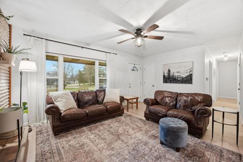 Tiny photo for 5607 Babbitt Road, New Albany, OH 43054 (MLS # 226007298)