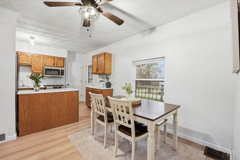 Tiny photo for 5607 Babbitt Road, New Albany, OH 43054 (MLS # 226007298)