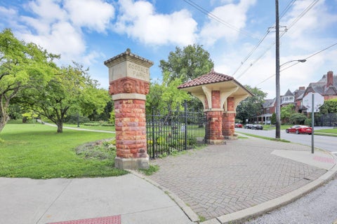 Tiny photo for 50 W Broad Street 3602 #3602, Columbus, OH 43215 (MLS # 226023984)