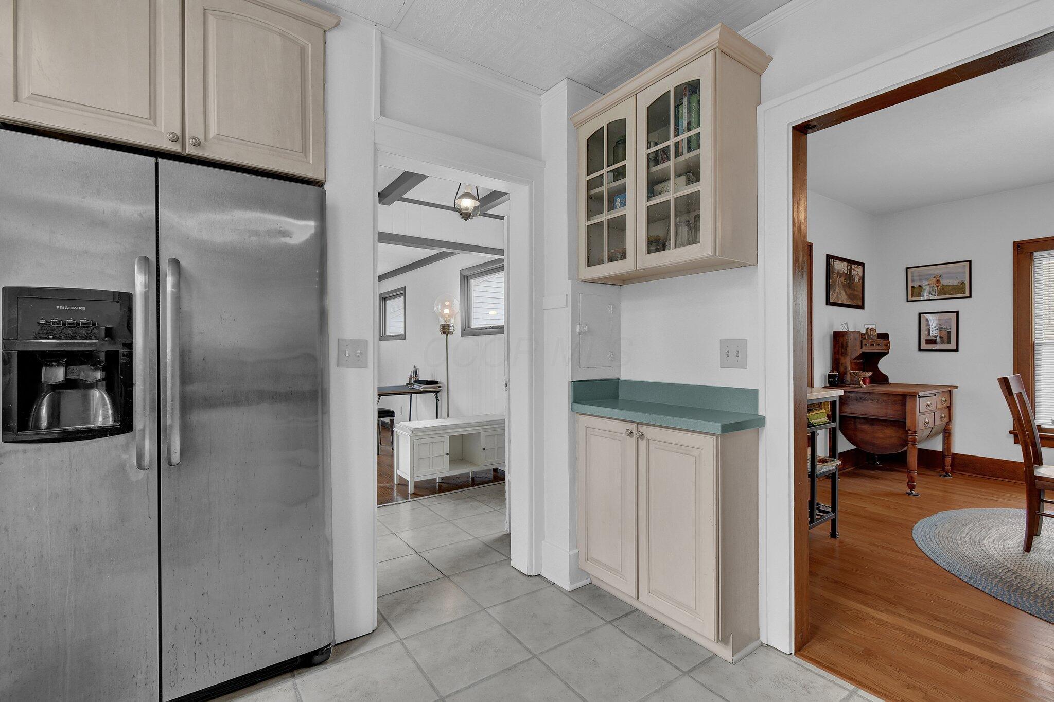 433 W Maple Street, Granville, Ohio image 14