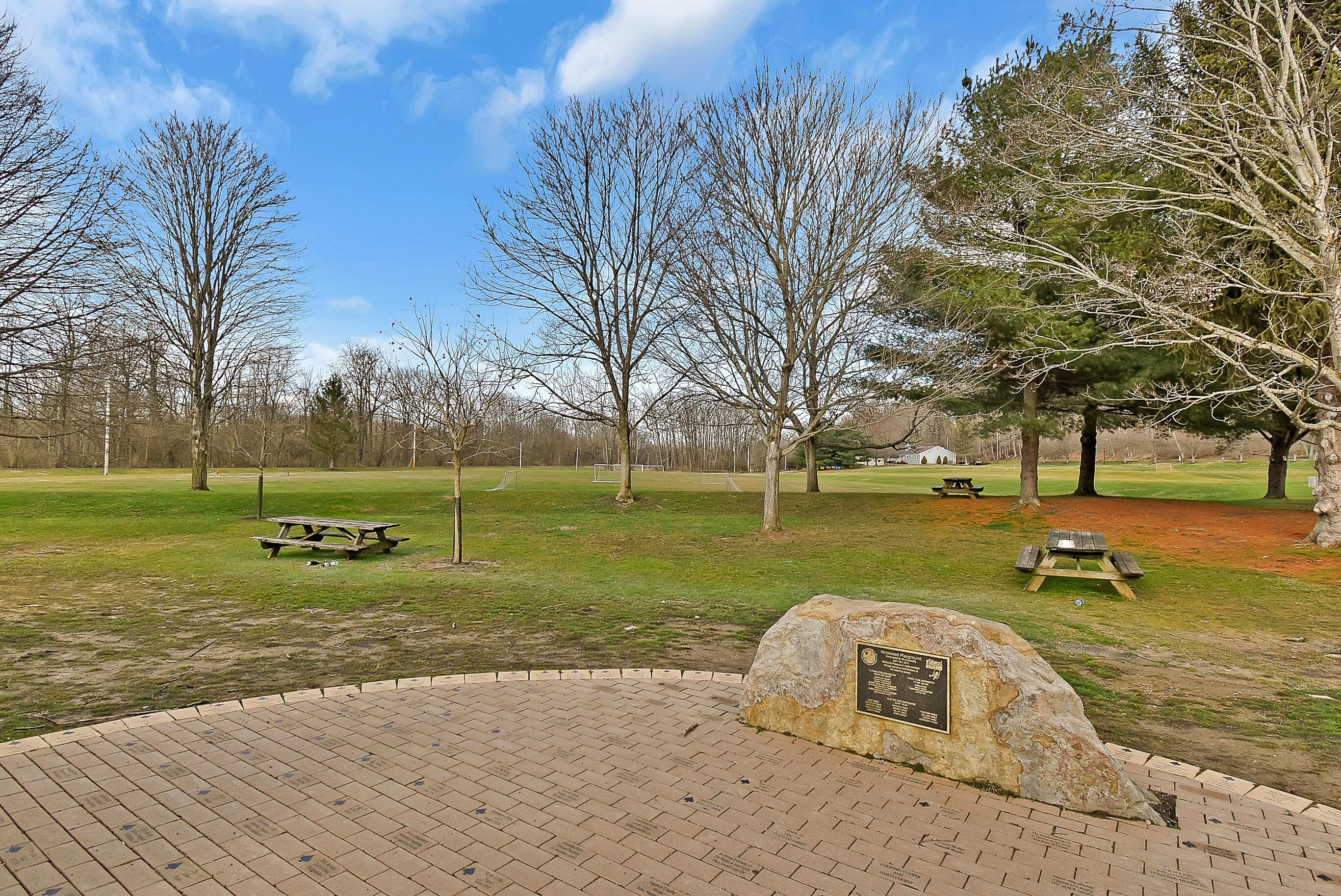 433 W Maple Street, Granville, Ohio image 38