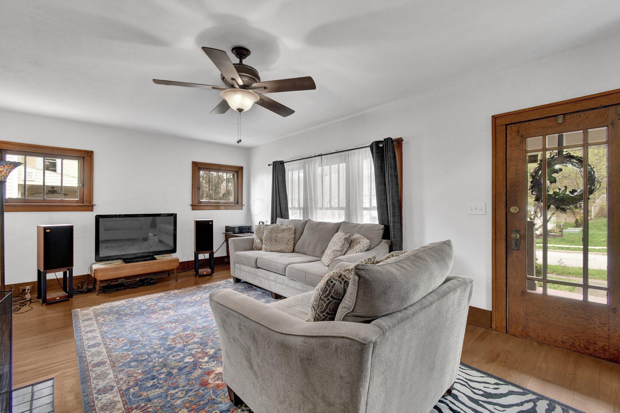 433 W Maple Street, Granville, Ohio image 5