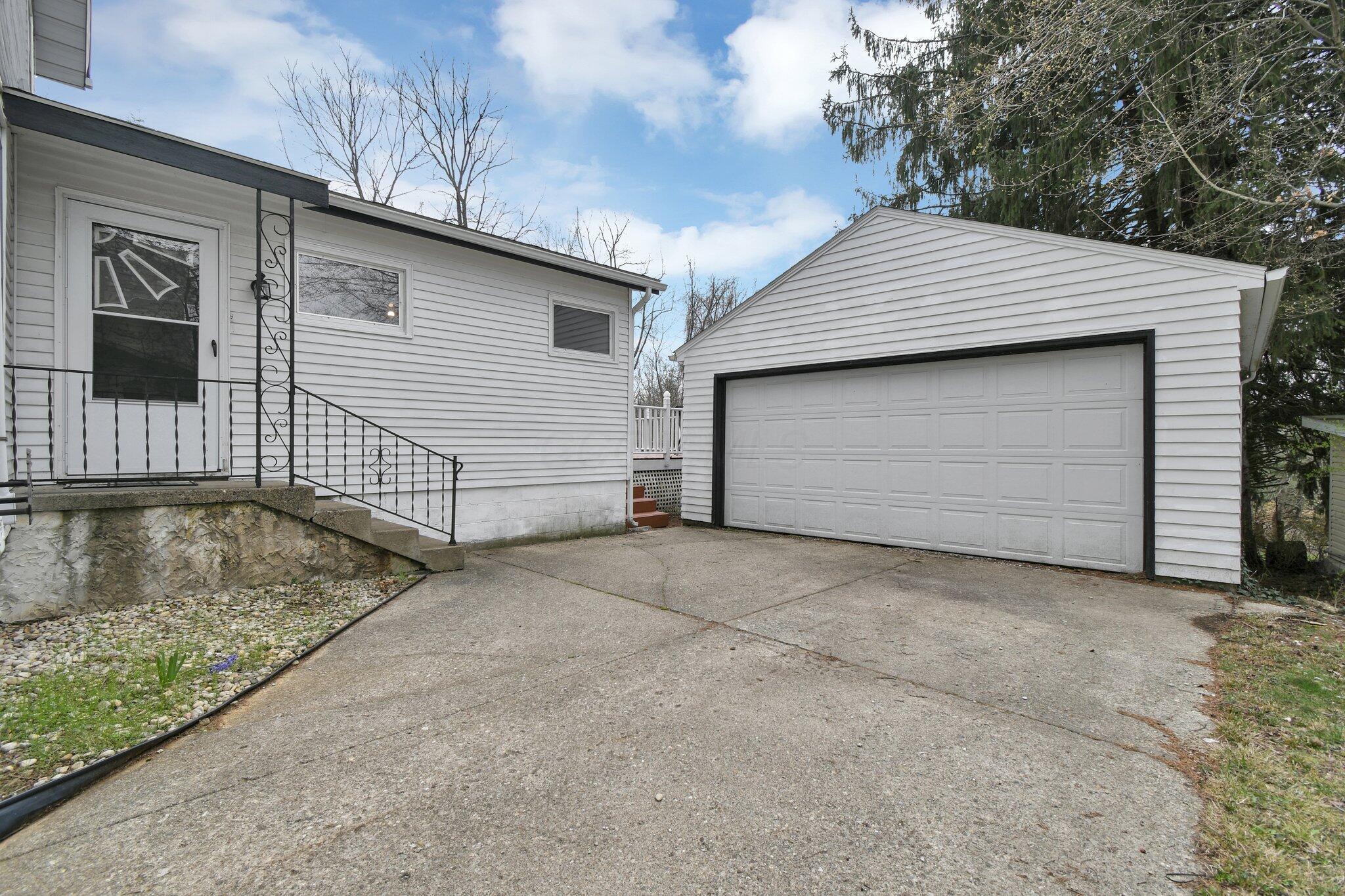 433 W Maple Street, Granville, Ohio image 33