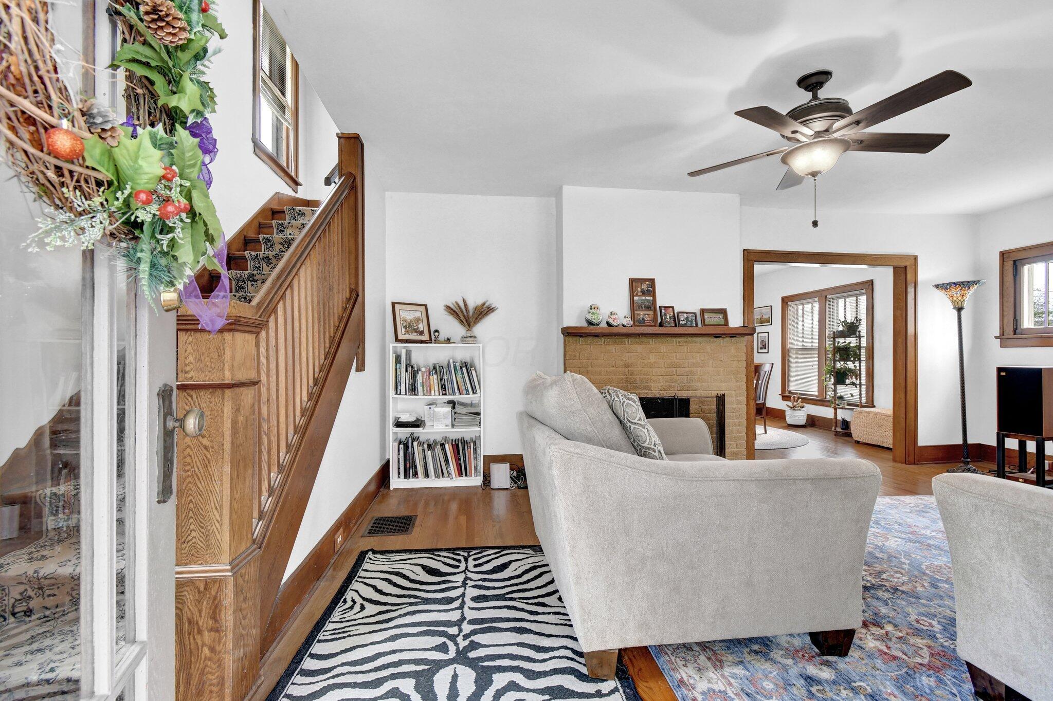 433 W Maple Street, Granville, Ohio image 3