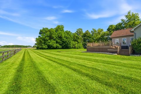 Tiny photo for 15050 Croton Road, Centerburg, OH 43011 (MLS # 226023980)