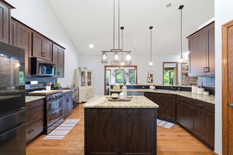 Tiny photo for 15050 Croton Road, Centerburg, OH 43011 (MLS # 226023980)
