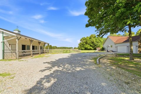 Tiny photo for 15050 Croton Road, Centerburg, OH 43011 (MLS # 226023980)