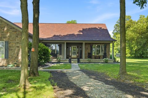 Tiny photo for 15050 Croton Road, Centerburg, OH 43011 (MLS # 226023980)