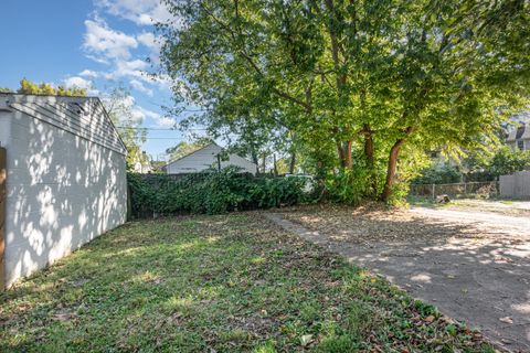Tiny photo for 65 N Chase Avenue, Columbus, OH 43204 (MLS # 225037467)