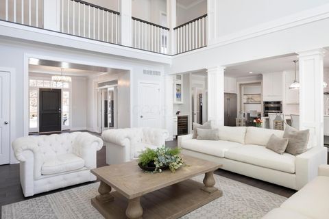 Tiny photo for 6975 Hanbys Loop, New Albany, OH 43054 (MLS # 226005288)