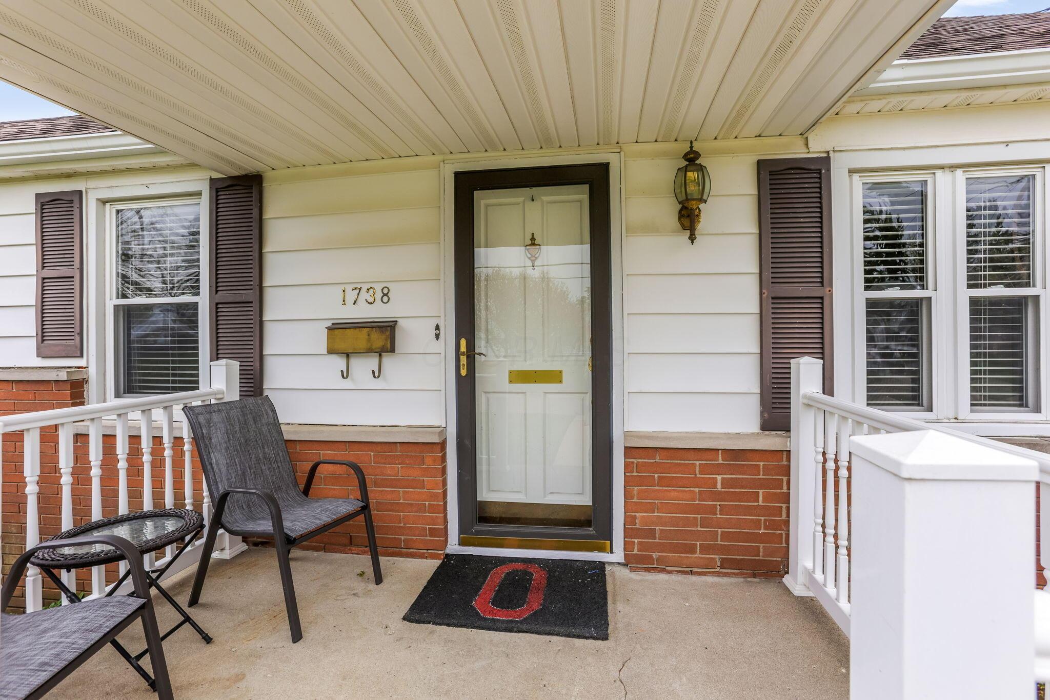 1738 W Chestnut Street, Lancaster, Ohio image 5