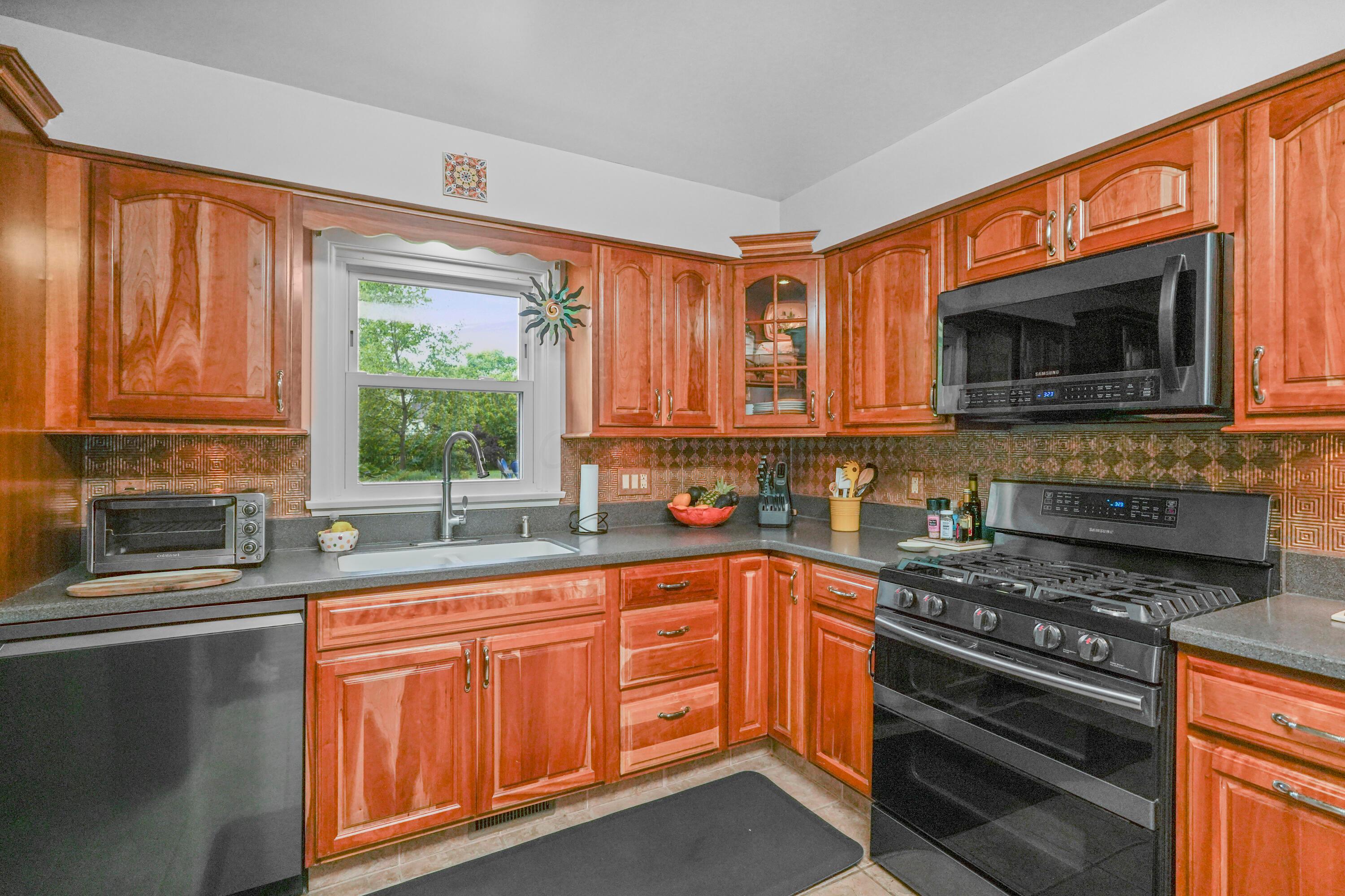 60 Nantucket Drive, Hudson, Ohio image 9