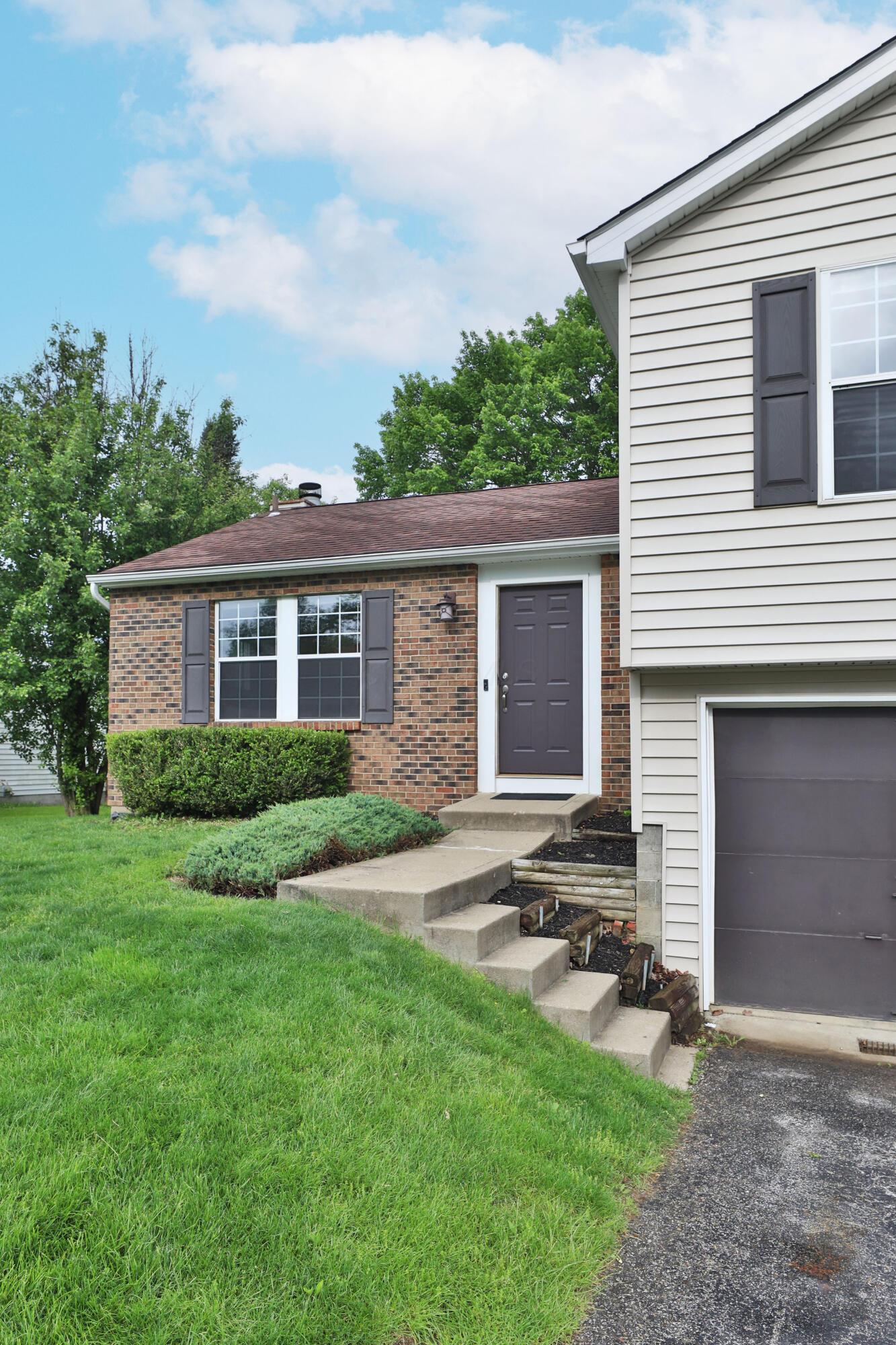 401 Jonell Lane, Reynoldsburg, Ohio image 3