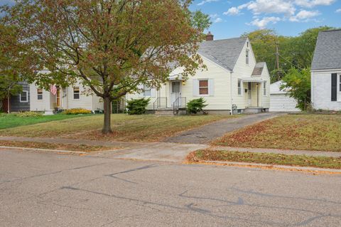Photo of 458 Northridge Road, Columbus, OH 43214 (MLS # 225038086)