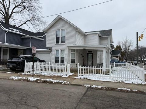 Photo of 187 E Allen Street, Lancaster, OH 43130 (MLS # 225044993)