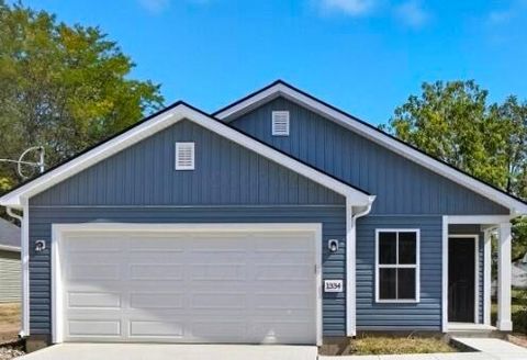 Photo of 1334 Manor Drive, Columbus, OH 43232 (MLS # 226001106)