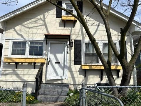 Photo of 818 Thomas Avenue, Columbus, OH 43223 (MLS # 226017522)