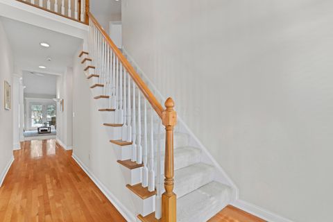 Tiny photo for 2022 Lake Shore Drive, Columbus, OH 43204 (MLS # 226003498)