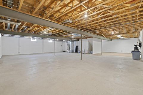 Tiny photo for 2022 Lake Shore Drive, Columbus, OH 43204 (MLS # 226003498)