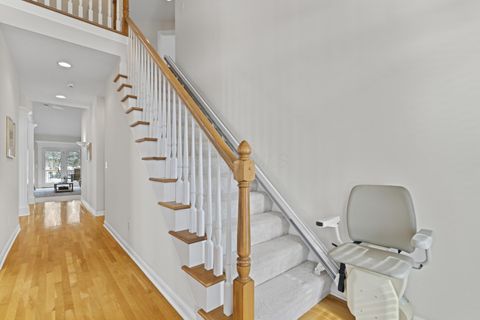 Tiny photo for 2022 Lake Shore Drive, Columbus, OH 43204 (MLS # 226003498)