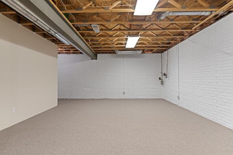 Tiny photo for 2022 Lake Shore Drive, Columbus, OH 43204 (MLS # 226003498)