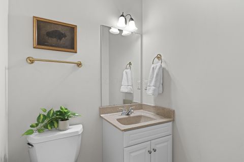 Tiny photo for 2022 Lake Shore Drive, Columbus, OH 43204 (MLS # 226003498)