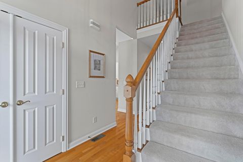 Tiny photo for 2022 Lake Shore Drive, Columbus, OH 43204 (MLS # 226003498)