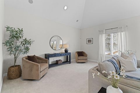 Tiny photo for 2022 Lake Shore Drive, Columbus, OH 43204 (MLS # 226003498)