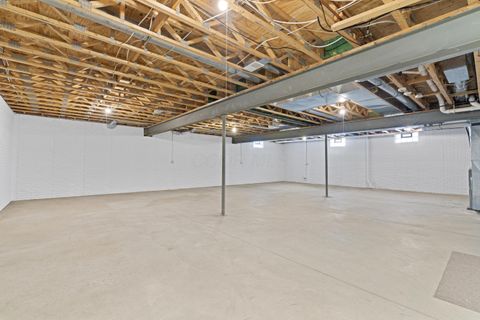 Tiny photo for 2022 Lake Shore Drive, Columbus, OH 43204 (MLS # 226003498)