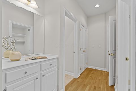 Tiny photo for 2022 Lake Shore Drive, Columbus, OH 43204 (MLS # 226003498)