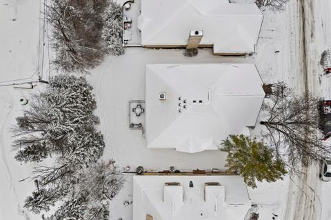 Tiny photo for 2022 Lake Shore Drive, Columbus, OH 43204 (MLS # 226003498)