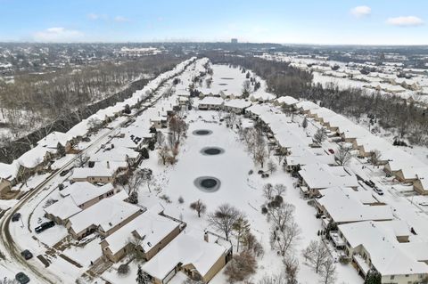 Tiny photo for 2022 Lake Shore Drive, Columbus, OH 43204 (MLS # 226003498)