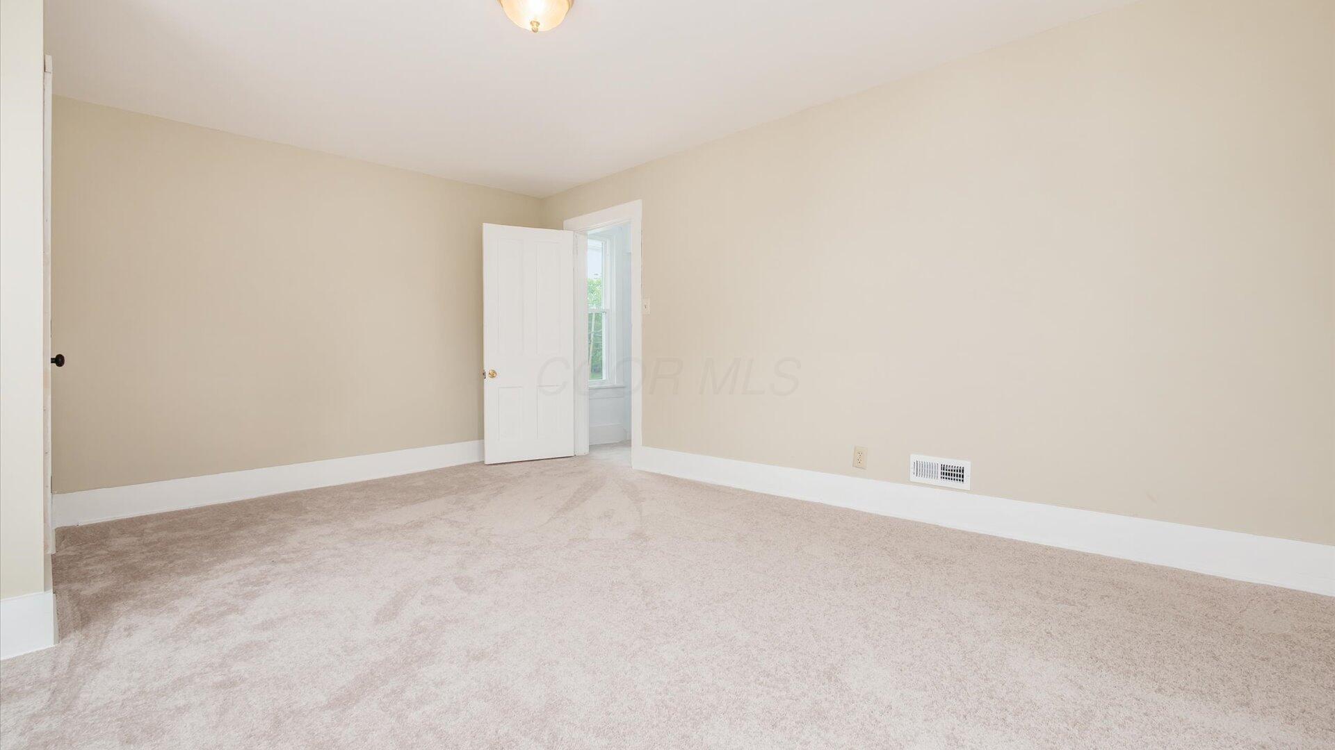 64 W Harrison Street, Newark, Ohio image 19