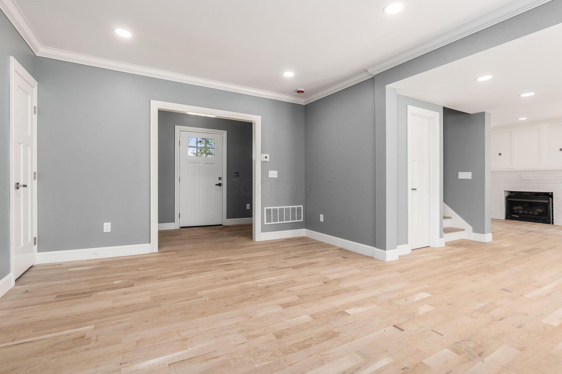 415 Glen Echo Circle, Columbus, Ohio image 16