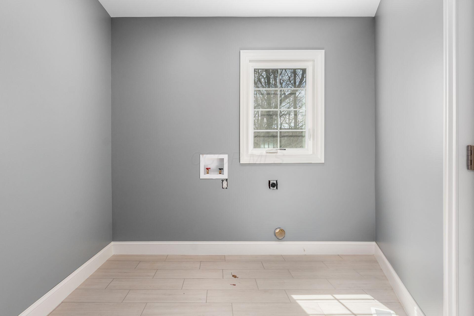 415 Glen Echo Circle, Columbus, Ohio image 27