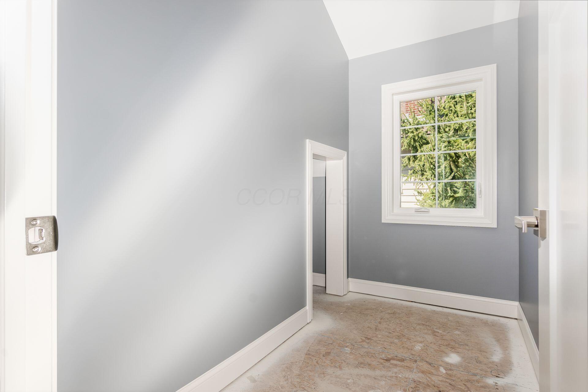 415 Glen Echo Circle, Columbus, Ohio image 34
