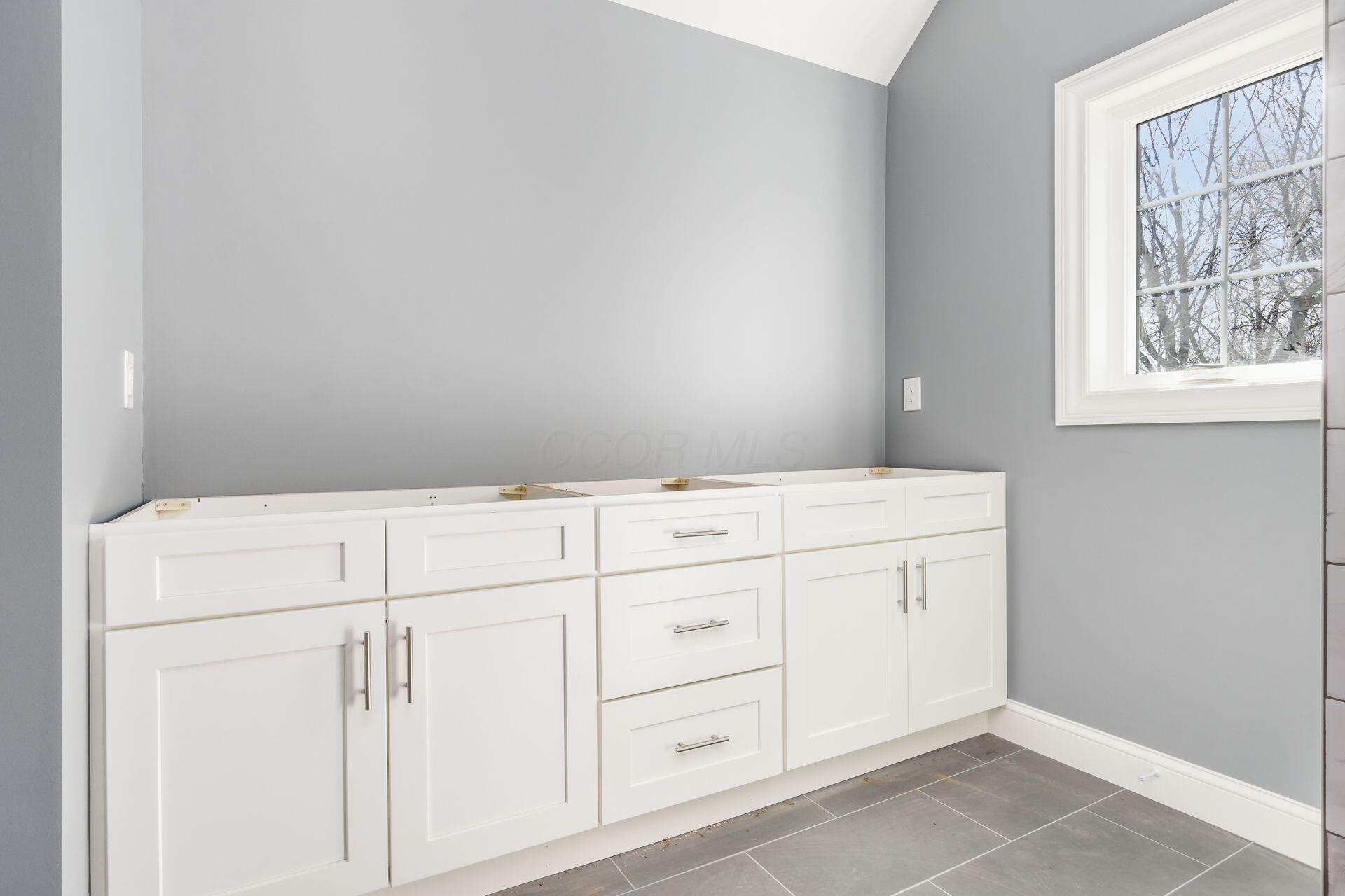 415 Glen Echo Circle, Columbus, Ohio image 38