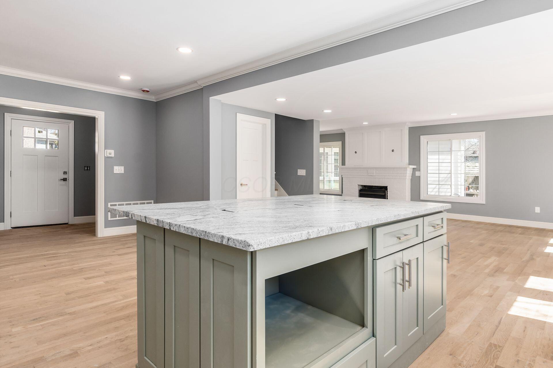 415 Glen Echo Circle, Columbus, Ohio image 14