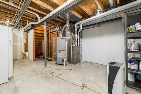 Tiny photo for 173 Mannaseh Drive E, Granville, OH 43023 (MLS # 225044638)