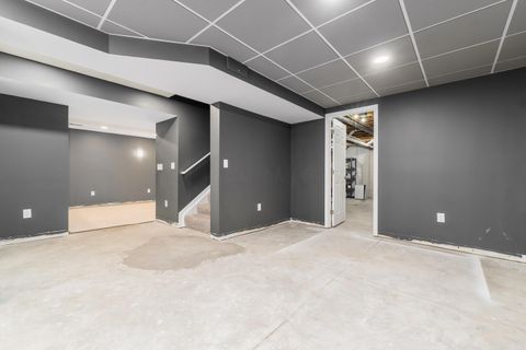 Tiny photo for 173 Mannaseh Drive E, Granville, OH 43023 (MLS # 225044638)