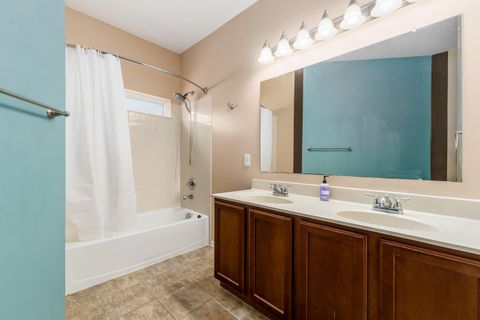 Tiny photo for 173 Mannaseh Drive E, Granville, OH 43023 (MLS # 225044638)